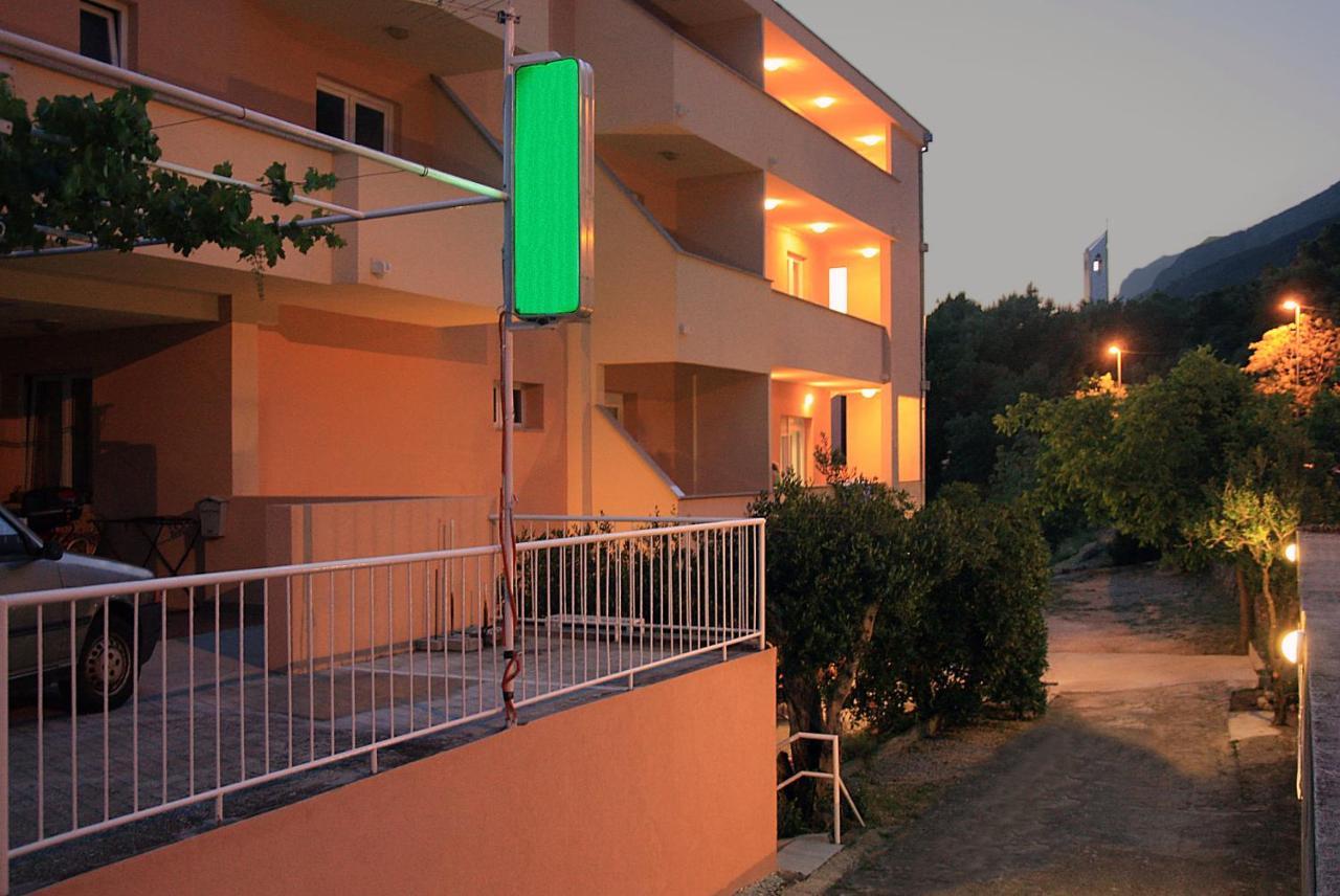 Apartments And Rooms By The Sea Tucepi, Makarska - 6058 Exterior photo