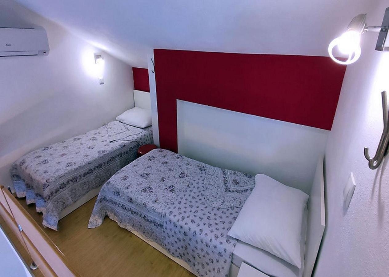 Apartments And Rooms By The Sea Tucepi, Makarska - 6058 Exterior photo
