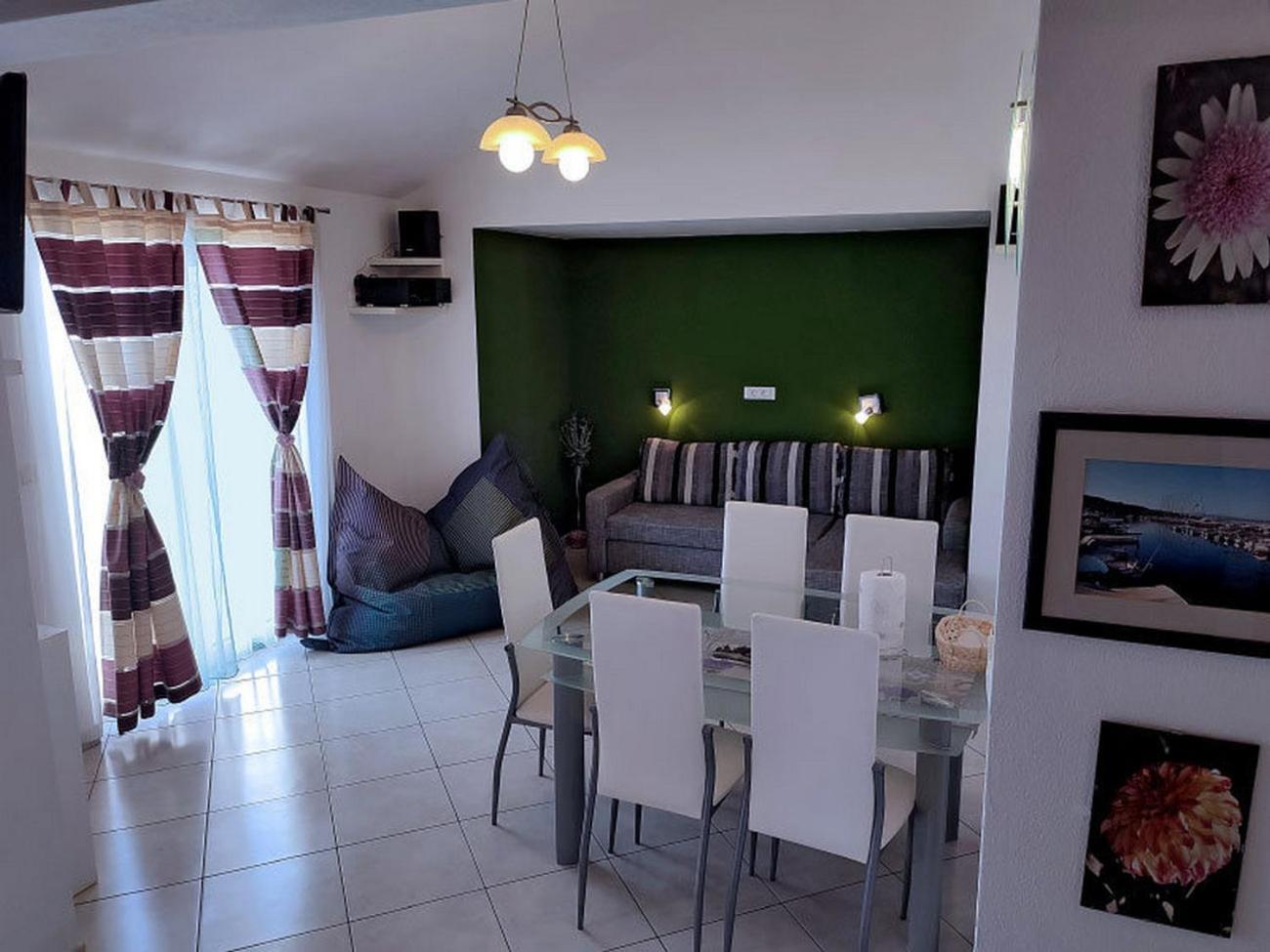 Apartments And Rooms By The Sea Tucepi, Makarska - 6058 Exterior photo