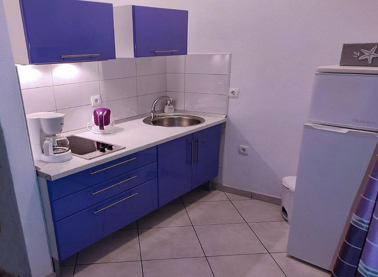 Apartments And Rooms By The Sea Tucepi, Makarska - 6058 Exterior photo