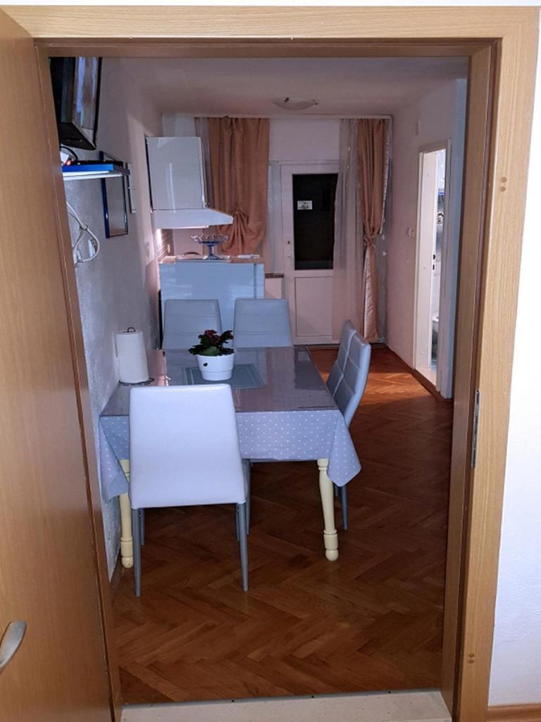 Apartments And Rooms By The Sea Tucepi, Makarska - 6058 Room photo