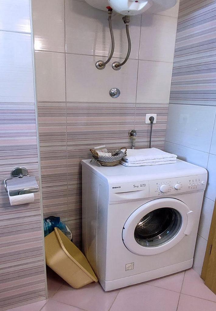 Apartments And Rooms By The Sea Tucepi, Makarska - 6058 Room photo